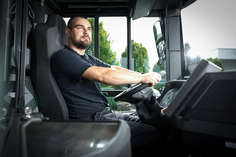 Wupsi Busfahrer Auszubildender